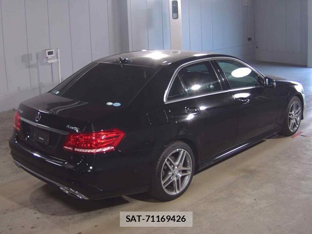Mercedes Benz E-CLASS 2013-07 8055055-1