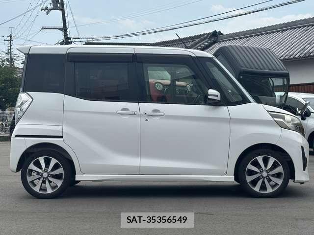 Mitsubishi EK SPACE 2014-08 8054921-12