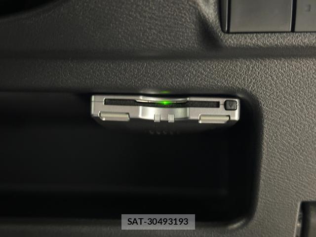 Mitsubishi EK X 2019-08 8054445-4