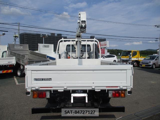 Isuzu ELF TRUCK 2013-08 8053887-15