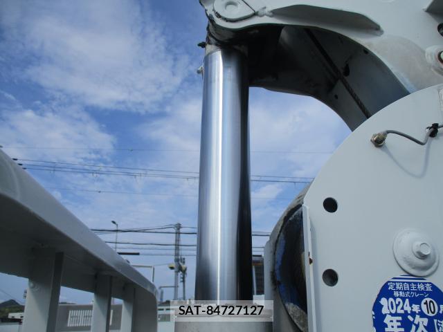 Isuzu ELF TRUCK 2013-08 8053887-3