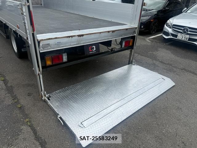 Isuzu ELF TRUCK 2015-02 8054876-16