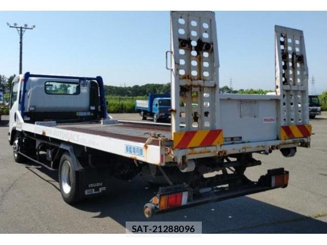 Isuzu ELF TRUCK 2016-07 8055118-2