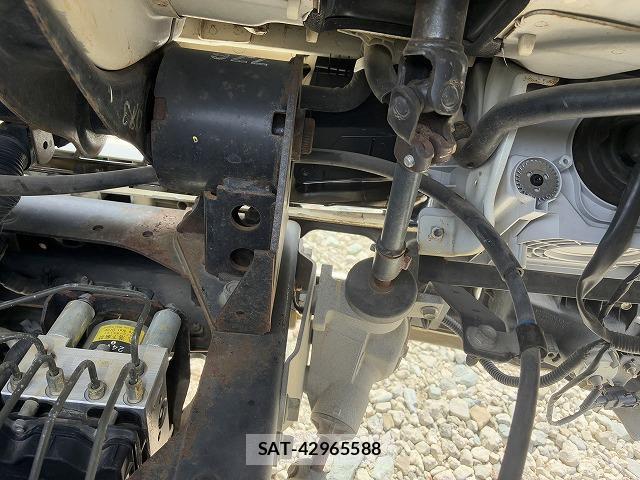 Isuzu ELF TRUCK 2009-09 8055614-16
