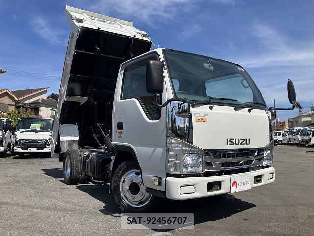 Isuzu ELF TRUCK 2017-10 8055671-2