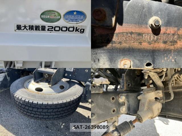 Isuzu ELF TRUCK 2019-06 8055672-13