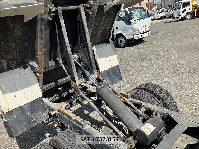 Isuzu ELF TRUCK 2019-07 8055673-9