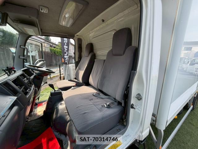 Isuzu ELF TRUCK 2015-02 8055966-7
