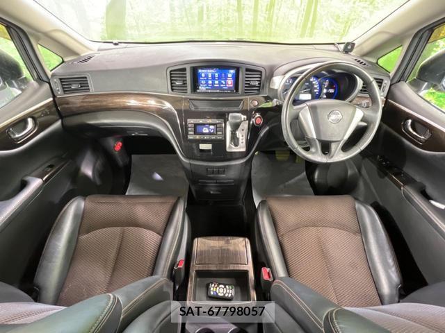Nissan ELGRAND 2011-10 8053852-1