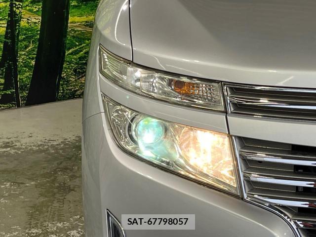 Nissan ELGRAND 2011-10 8053852-12
