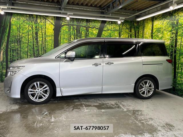 Nissan ELGRAND 2011-10 8053852-15