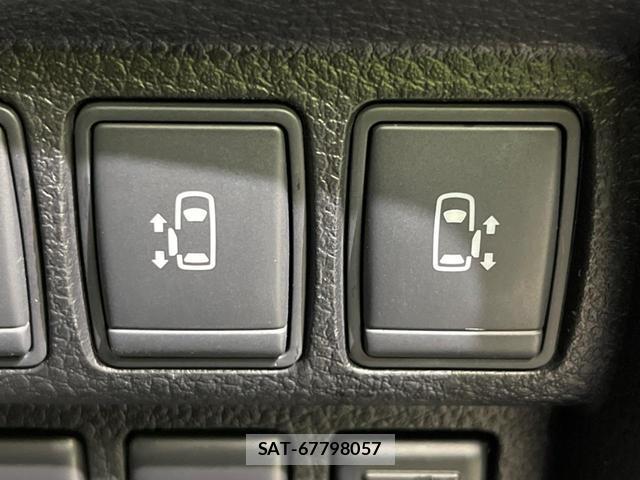 Nissan ELGRAND 2011-10 8053852-4