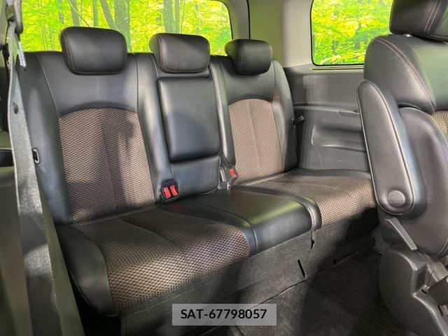 Nissan ELGRAND 2011-10 8053852-9