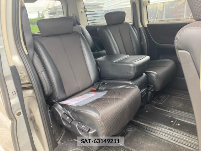 Nissan ELGRAND 2007-11 8053869-14