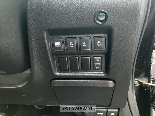 Nissan ELGRAND 2010-10 8054020-10