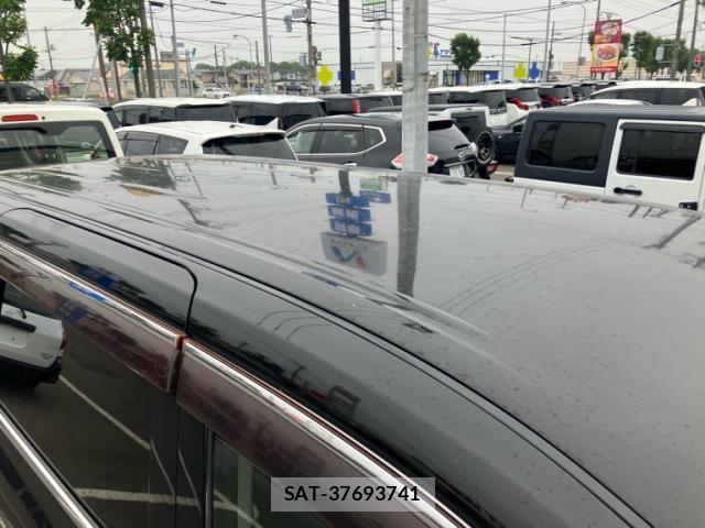 Nissan ELGRAND 2010-10 8054020-7