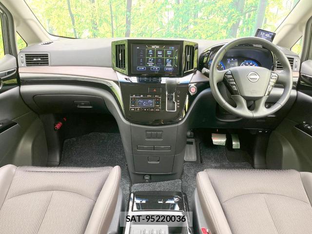 Nissan ELGRAND 2022-12 8054423-1