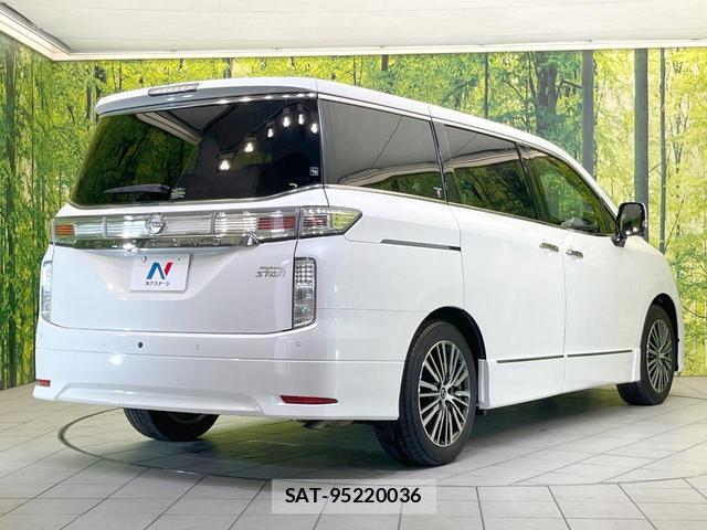 Nissan ELGRAND 2022-12 8054423-17