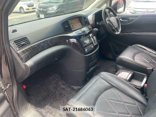Nissan ELGRAND 2014-08 8055206-11