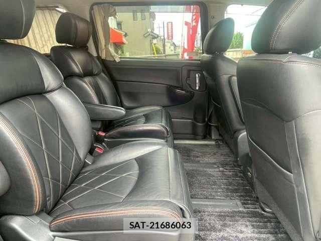Nissan ELGRAND 2014-08 8055206-12