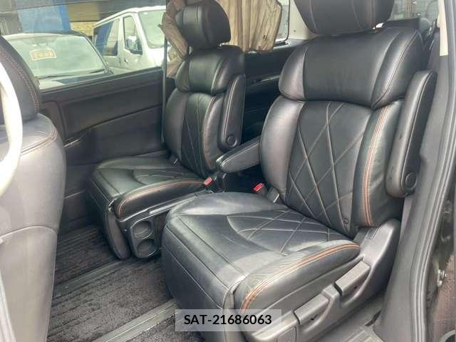 Nissan ELGRAND 2014-08 8055206-13