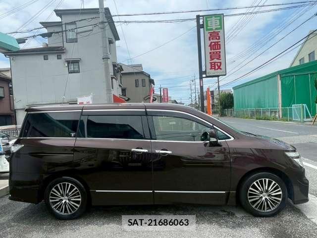 Nissan ELGRAND 2014-08 8055206-7