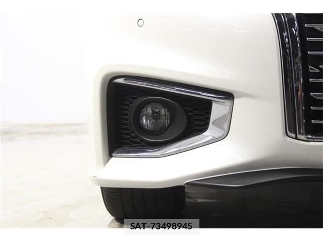 Nissan ELGRAND 2023-06 8055900-12