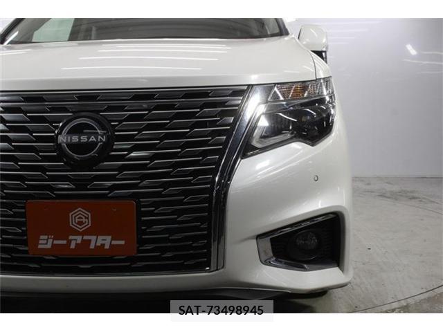 Nissan ELGRAND 2023-06 8055900-13