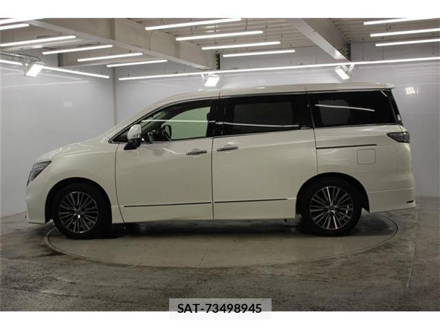 Nissan ELGRAND 2023-06 8055900-7