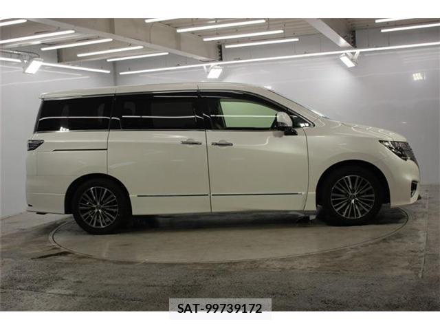 Nissan ELGRAND 2025-02 8055903-3
