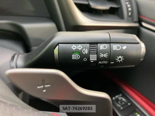 Lexus ES 2019-01 8054481-16
