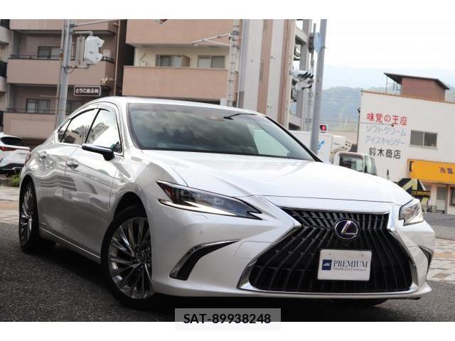 Lexus ES 2022-03 8055112-7