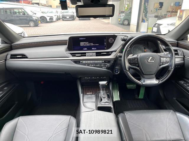 Lexus ES 2019-12 8055437-1
