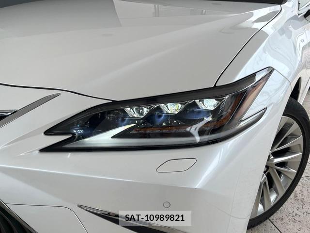 Lexus ES 2019-12 8055437-11