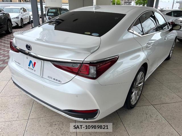 Lexus ES 2019-12 8055437-16