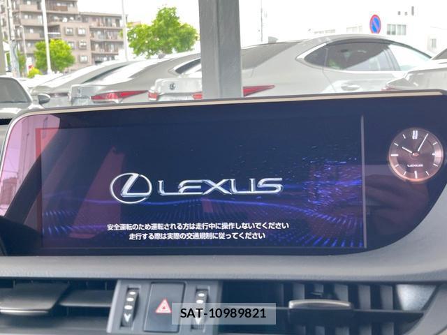 Lexus ES 2019-12 8055437-4