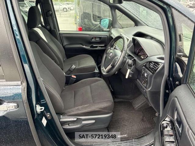 Toyota ESQUIRE 2019-12 8053323-7