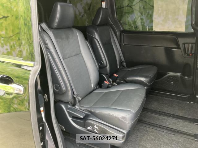 Toyota ESQUIRE 2016-04 8053525-4