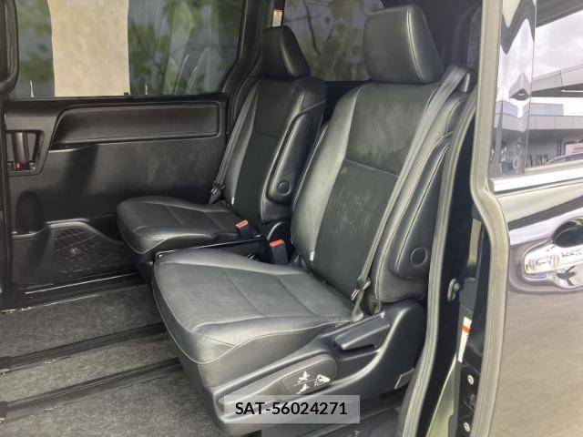 Toyota ESQUIRE 2016-04 8053525-7