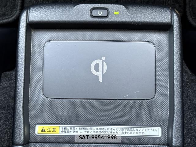 Toyota ESQUIRE 2015-04 8054151-10