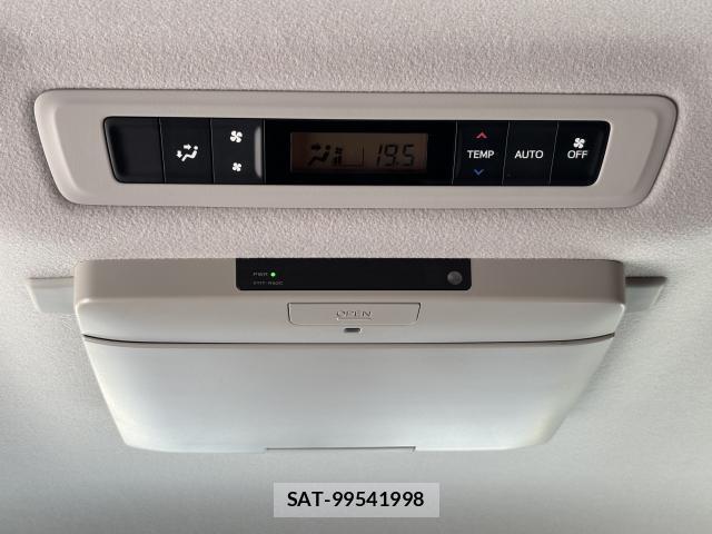 Toyota ESQUIRE 2015-04 8054151-12