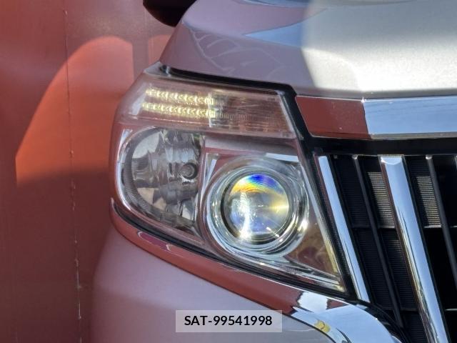 Toyota ESQUIRE 2015-04 8054151-13