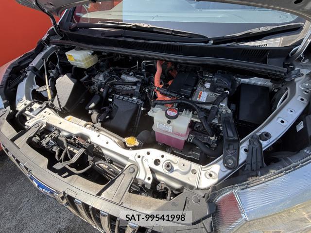 Toyota ESQUIRE 2015-04 8054151-7