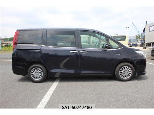 Toyota ESQUIRE 2015-01 8054944-14