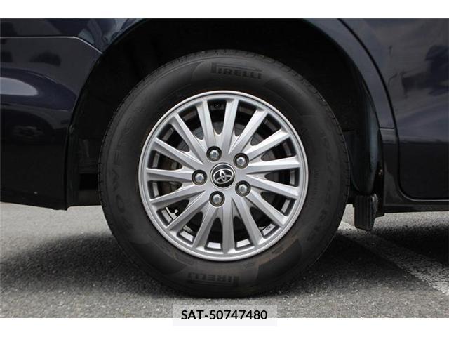 Toyota ESQUIRE 2015-01 8054944-6