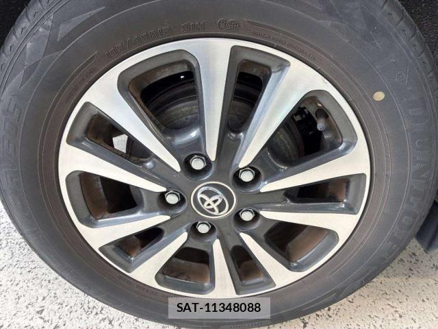 Toyota ESQUIRE 2018-02 8055562-8