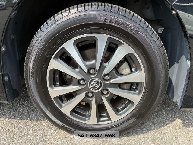 Toyota ESQUIRE 2018-06 8055620-18