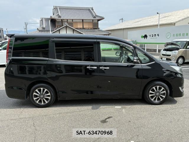 Toyota ESQUIRE 2018-06 8055620-3