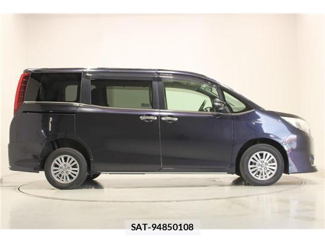 Toyota ESQUIRE 2015-05 8055891-12
