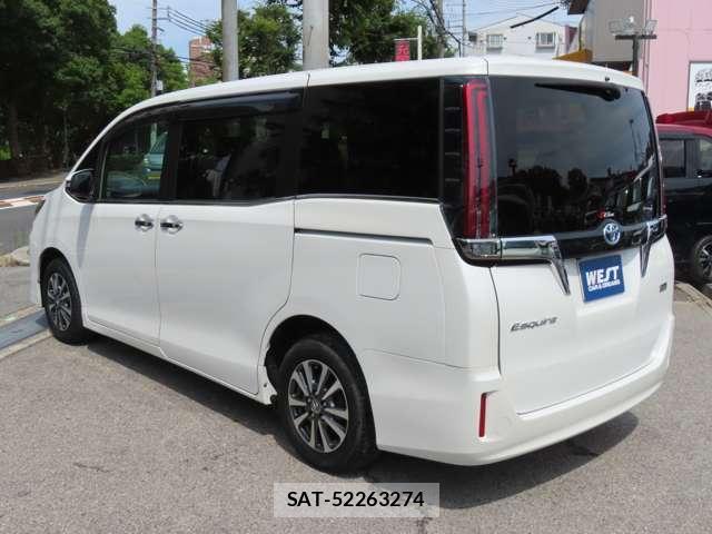 Toyota ESQUIRE 2018-01 8055949-11